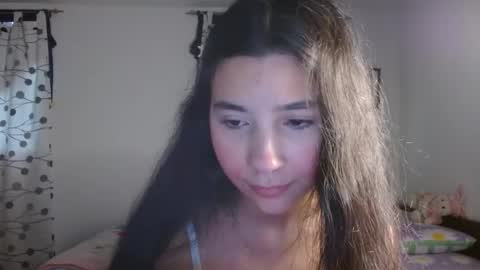 Snapshot of mia__lopez_ chatting on February 12, 10:48 pm Mia online show from February 12, 10:48 pm