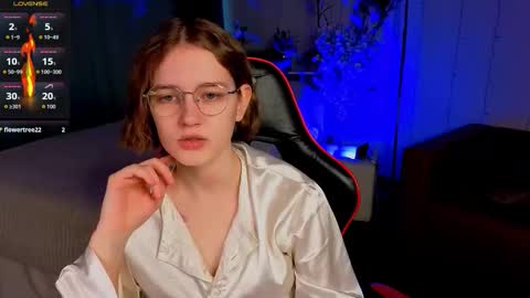 mia__mooore online show from March 2, 1:29 pm