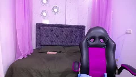  MIA online show from October 1, 1:49 pm