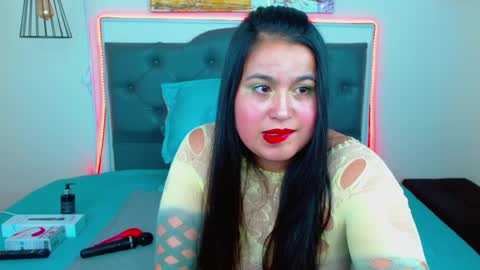 Snapshot of mia__xx1 chatting on January 17, 3:34 am C A L L M E M I A online show from January 17, 3:34 am
