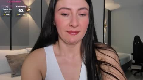 M I A  online show from January 13, 2:06 am