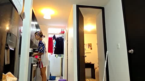 Snapshot of mia_crazysweet chatting on October 17, 2:20 pm Mia Sandoval online show from October 17, 2:20 pm