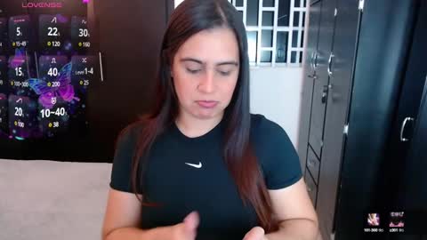 Snapshot of mia_danielsx chatting on January 9, 2:22 am Mia online show from January 9, 2:22 am