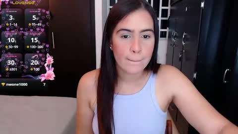 Snapshot of mia_danielsx chatting on February 16, 1:27 am Mia online show from February 16, 1:27 am