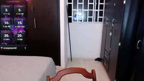 Snapshot of mia_danielsx chatting on February 7, 2:29 am Mia online show from February 7, 2:29 am