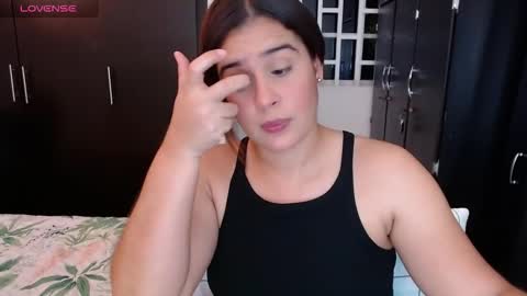 Mia online show from March 9, 3:21 am