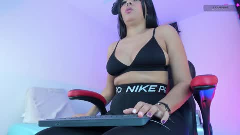 Mia online show from February 21, 10:48 pm