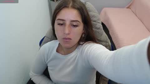 Mia online show from February 12, 2:30 pm