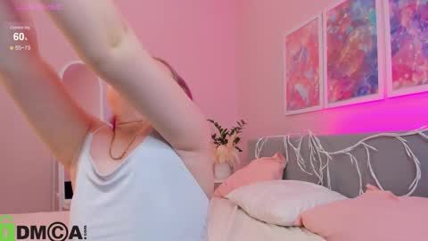 Snapshot of mia_ferd chatting on September 17, 3:26 am Mia online show from September 17, 3:26 am