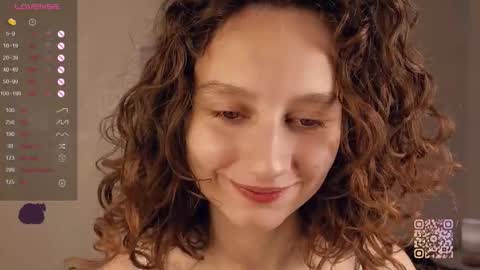 Snapshot of mia_frizz chatting on September 17, 10:35 am Mia online show from September 17, 10:35 am