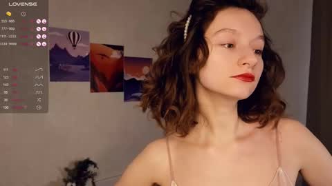 Snapshot of mia_frizz chatting on February 14, 9:45 am Mia online show from February 14, 9:45 am