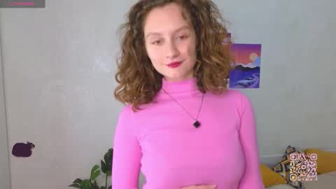 Snapshot of mia_frizz chatting on October 5, 3:17 pm Mia online show from October 5, 3:17 pm