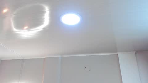 Mia online show from December 5, 2:44 am