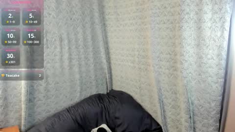 mia_lores online show from March 13, 9:54 am