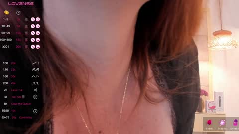 Snapshot of mia_lourence chatting on February 5, 6:48 pm Mia online show from February 5, 6:48 pm