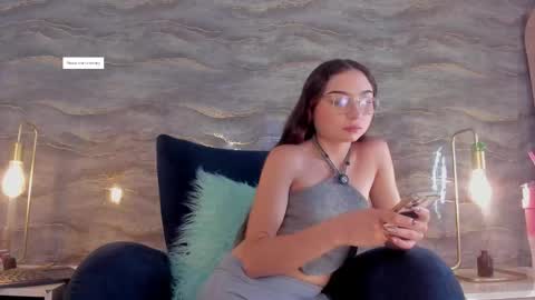 mia_luxor online show from March 21, 11:48 am