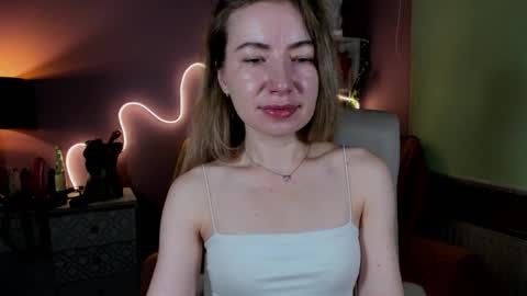 Mia online show from September 14, 6:55 am