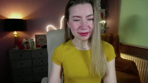 Mia online show from March 5, 8:00 am