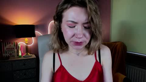 Mia online show from November 1, 8:18 am