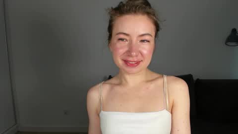 Mia online show from January 15, 7:47 am