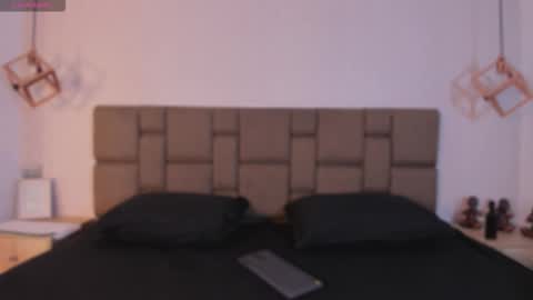    online show from November 3, 8:35 pm