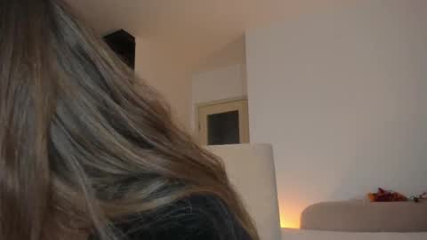 Mia here Appreciate your support online show from October 23, 4:24 pm