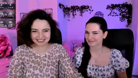 mia_mooon_ online show from July 10, 8:37 am