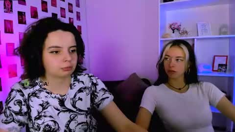 mia_mooon_ online show from June 17, 8:37 am