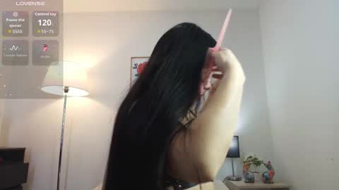 Snapshot of mia_moralez chatting on September 16, 12:57 pm MIA online show from September 16, 12:57 pm