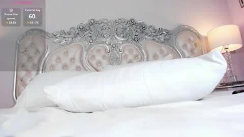 Mia online show from February 28, 5:51 am