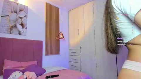 Mia Nevaeh - follow me online show from September 26, 8:28 pm