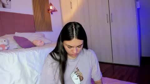 Mia Nevaeh - follow me online show from May 31, 6:09 pm