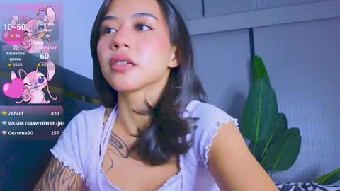 Mia online show from October 11, 7:27 pm