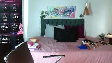 MIA  online show from September 10, 5:35 pm