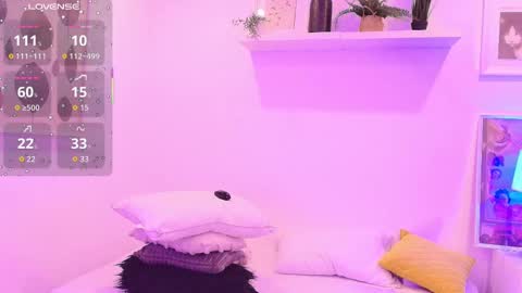 Snapshot of miaa_dh chatting on September 19, 12:37 pm Miaa online show from September 19, 12:37 pm