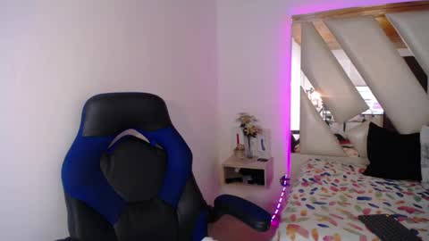 MIA online show from June 9, 12:26 pm