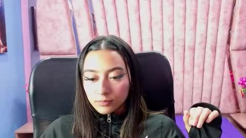 Snapshot of miaa_thopmson chatting on September 19, 7:24 pm Miaa online show from September 19, 7:24 pm