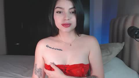 Snapshot of miaabroown chatting on September 24, 7:24 pm Mia online show from September 24, 7:24 pm