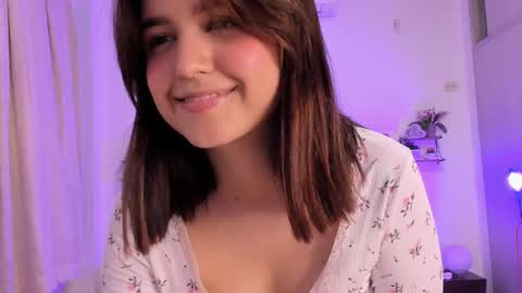 Mia  online show from March 11, 8:55 pm