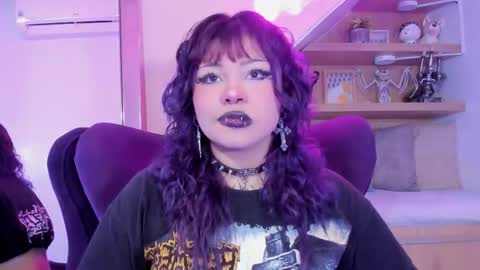 Snapshot of miaamane chatting on October 7, 3:55 am Mia online show from October 7, 3:55 am