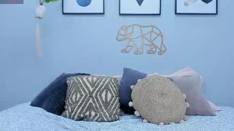 Snapshot of miaamane chatting on January 6, 12:46 pm Mia online show from January 6, 12:46 pm