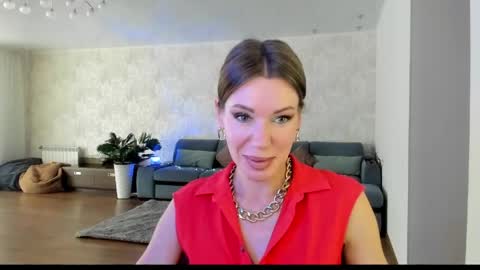 Mia online show from June 9, 4:34 am