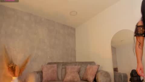 miacooper online show from September 10, 10:10 pm