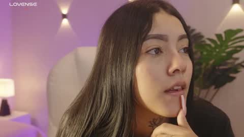 Mia Gomez online show from November 3, 12:42 pm