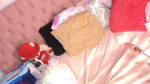 Mia online show from January 7, 10:19 pm