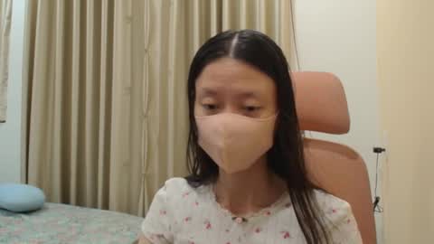 miahchan68 online show from March 9, 1:25 pm