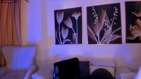 Call me Mia  online show from March 23, 11:38 am