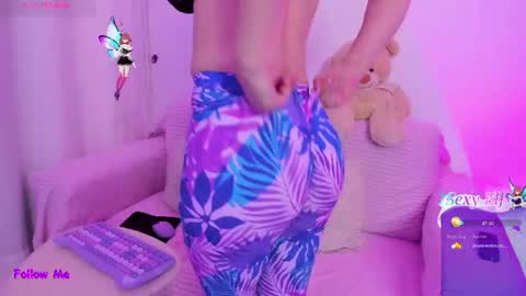 Mia online show from July 16, 12:59 am