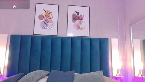 Mia  online show from October 22, 12:32 pm