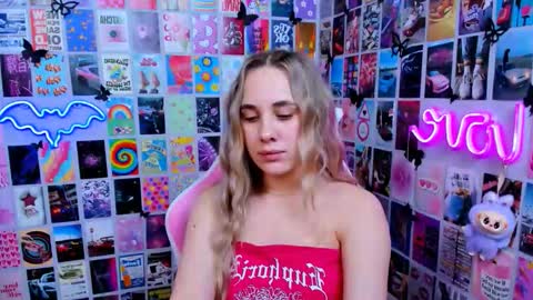 miamilas online show from February 18, 4:17 pm